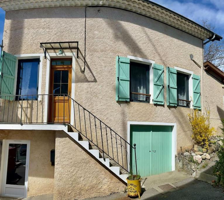 Maisonnette Au Coeur Du Village *