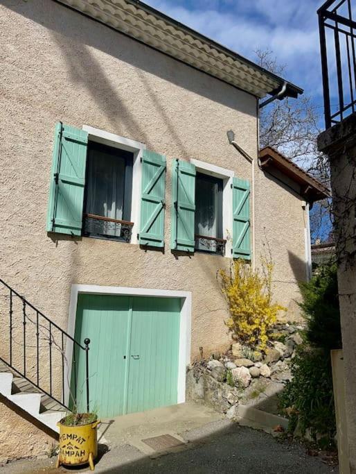Maisonnette Au Coeur Du Village * Chateauvieux (Hautes-Alpes)